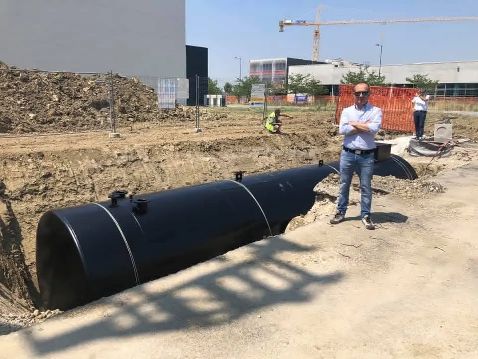 Serbatoio Righetto pronto per la posa interrata in cantiere