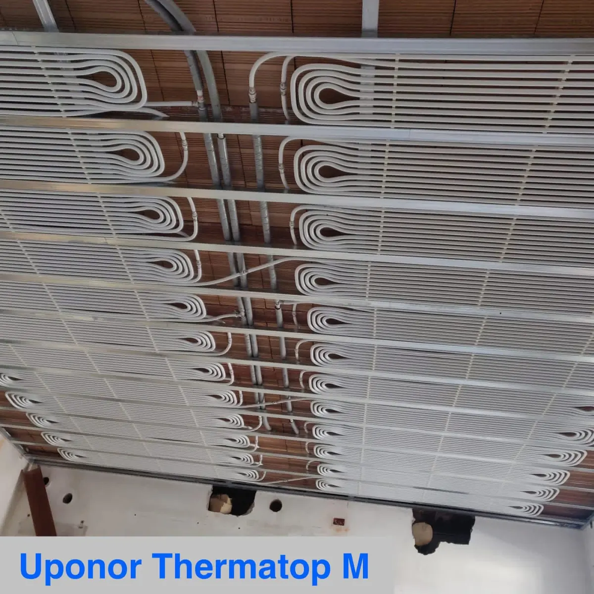 Pannelli radianti a soffitto Uponor Thermatop M in posa